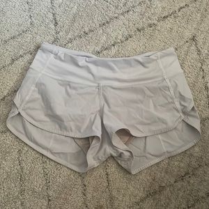 White lululemon speed ups 2.5 inch good condition